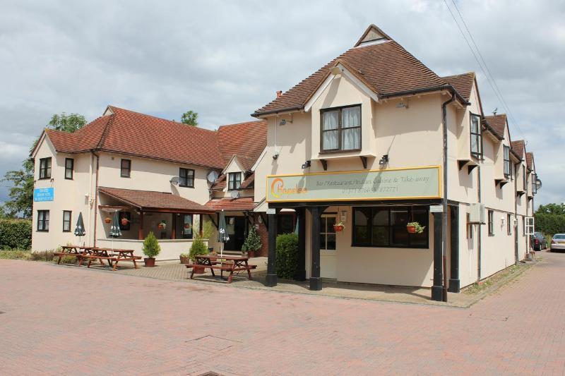 Stansted Skyline Hotel Great Dunmow Exteriör bild